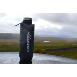 Hydrate anywhere with our new SEAWAG foldable silicone water bottle!