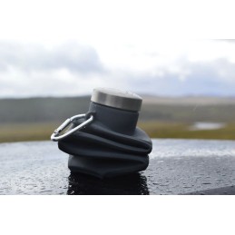 Hydratez-vous partout avec notre nouvelle bouteille d'eau en silicone pliable SEAWAG !